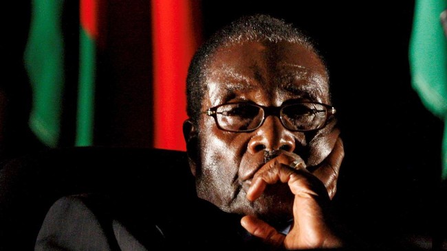 Veteran perang Zimbabwe mengancam akan kembali mengerahkan massa jika Mugabe bersikeras memegang jabatannya sebagai presiden meski sudah 30 tahun berkuasa.