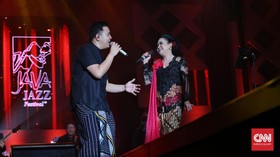 Keroncong Sundari Sukoco Warnai Panggung Tulus di Java Jazz