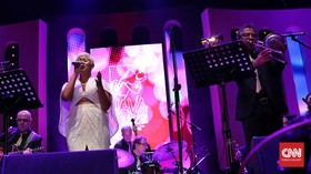 Dira Sugandi dan Rossa Beri Warna Java Jazz 2019