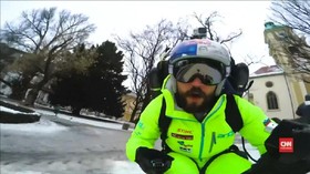 Aksi Seru Filip Flisar Bermain Ski dengan Mesin Jet