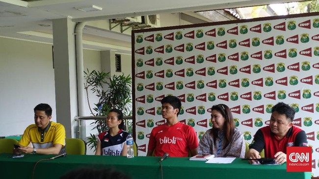 Praveen Jordan dan Debby Susanto menjalani sesi latihan khusus untuk menyiapkan diri mempertahankan gelar All England di Birmingham, Inggris.