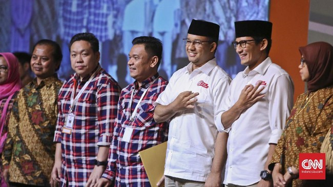 KJP Plus yang bisa ditunaikan, dianggap beberapa pengamat bisa menjadi bumerang bagi Anies-Sandi. Sebab, program itu berpotensi banyak penyimpangan.