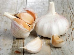 Imbas Virus Corona, Bawang Putih Diburu dan Harganya Melonjak