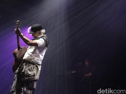 Lirik dan Chord Lagu Cantik Munafik dari Iwan Fals