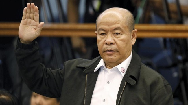 Mantan polisi Filipina mengaku membunuh 200 orang bersama "pasukan kematian" yang dibentuk di bawah komando Duterte saat masih menjabat sebagai Wali Kota Davao.