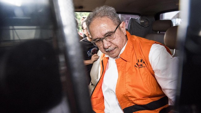 Mantan Direktur Utama PT Duta Graha Indah Dudung Purwadi bahkan bingung dirinya jadi tersangka dalam kasus korupsi pembangunan RS Universitas Udayana.
