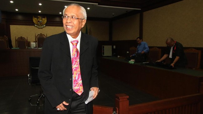 Mahkamah Agung menolak kasasi yang diajukan terpidana kasus korupsi, OC Kaligis terkait remisi atau pengurangan masa hukuman.