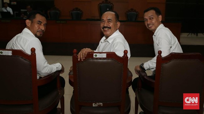 Menantu pendiri Gafatar sebut Ahmad Musadeq tidak pernah berniat menodai agama apapun. Namun ia bersyukur hakim tak jatuhkan vonis belasan tahun untuk Musadeq.