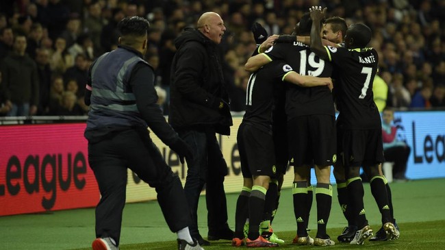Ketika Andy Carroll dipastikan bisa memperkuat West Ham, manajer Chelsea Antonio Conte tahu betul strategi permainan seperti apa yang akan digunakan tuan rumah.
