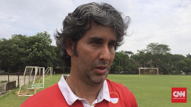 Usai kalah dari Madura United di kandang sendiri, Dirut Persija memastikan posisi pelatih Stefano Cugurra Teco masih aman di tim Macan Kemayoran tersebut.
