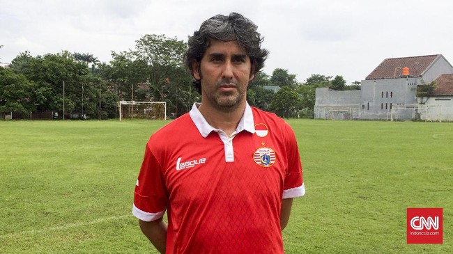 Pelatih Persija Jakarta Stefano Cugurra santai pemain asing berstatus seleksi di skuat Mancan Kemayoran dianggap hanya sebatas pemain 'kelas dua'.