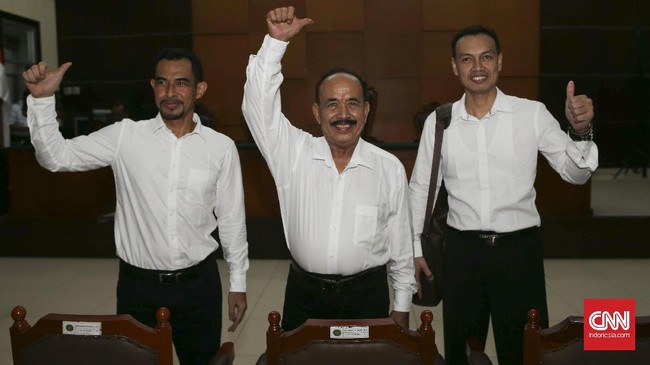 CNNIndonesia.com secara khusus menjumpai tiga pimpinan Gafatar di Rutan Cipinang, Jakarta, satu pekan sebelum hakim membacakan vonis terhadap mereka.