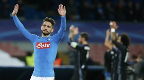 Mertens Rela Kehilangan Gigi Lagi Demi Loloskan Napoli