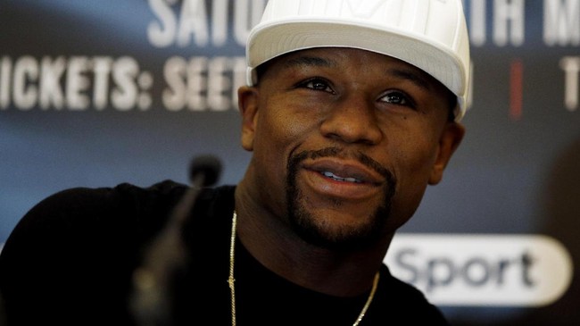 Floyd Myweather mengklaim raup uang hingga setara Rp31 miliar dari hasil video hoaks pengumuman rematch lawan Manny Pacquiao.