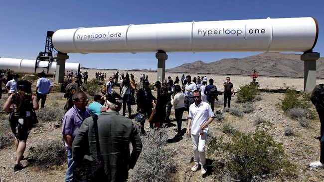 Konsep kereta tabung tengah digarap untuk transportasi di Indonesia. Jika terwujud, Hyperloop akan jadi yang tercepat di dunia sebagai kendaraan angkut darat.