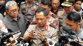 Densus Angkut WNI Terduga Teroris yang Ditangkap di Malaysia
