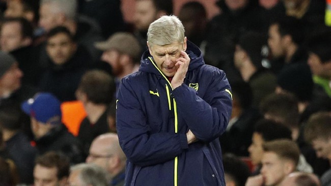 Arsene Wenger menampik anggapan para pemain yang datang ke Arsenal karena nama besarnya di klub itu. Ia juga menolak disebut berpengaruh dalam transfer pemain.