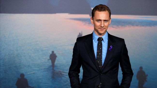 Nama Tom Hiddleston diajukan menjadi pengganti Daniel Craig sebagai James Bond. Tapi bos film waralaba belum menginginkannya.