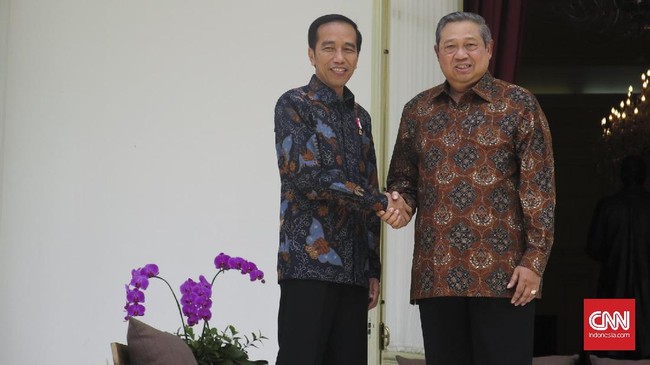 Upaya saling menyindir antara SBY dan Jokowi soal kebijakan BBM diharapkan tak mempengaruhi proses koalisi antara PDIP dengan Partai Demokrat.