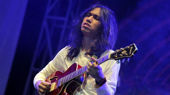 Bagi Gerald 'Barasuara', musik Indonesia bukan hanya bentuk karya dia melainkan juga menyimpan banyak kenangan. Apa saja lagu-lagu itu?