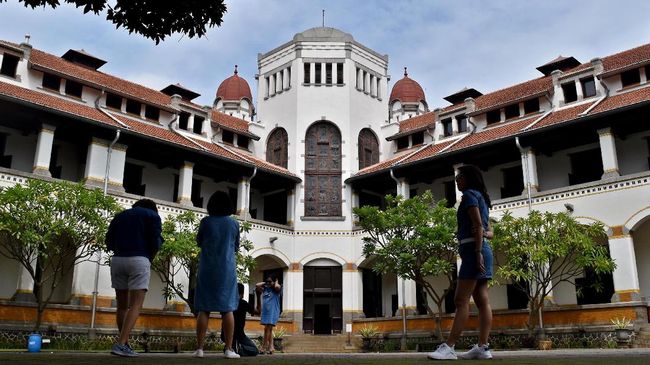 Semarang Great Sale adalah acara empat tahunan untuk mendongkrak aktivitas ekonomi yang akan berpengaruh langsung pada kunjungan wisatawan ke Jateng.