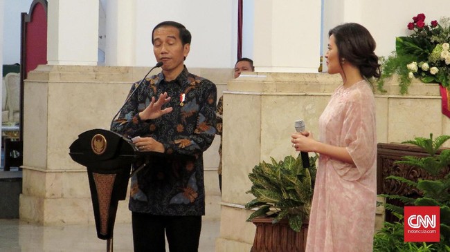 Bawaslu melarang Presiden Joko Widodo membagi-bagikan sepeda kepada warga saat kampanye Pilpres 2019. Namun Jokowi diperbolehkan bagi-bagi sertifikat tanah.