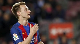 Gelandang Barcelona Nyaris Jadi Korban Bom