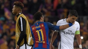 Aroma Dendam di Barcelona vs PSG
