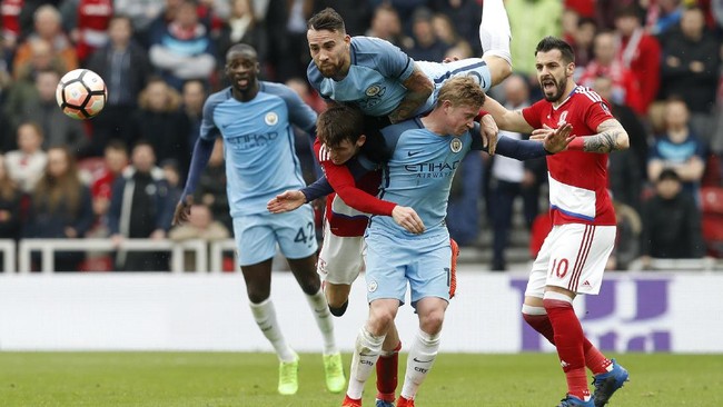Dua gol dari David Silva dan Sergio Aguero ke gawang Middlesbrough, membawa Manchester City ke babak semifinal Piala FA, Sabtu (11/3).
