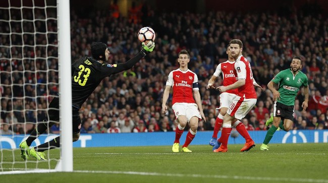 Arsene Wenger mengatakan kemenangan besar 5-0 atas Lincoln merupakan respons yang tepat dari Arsenal menyusul hasil buruk yang dialami The Gunners.