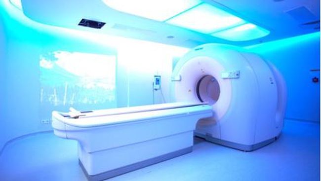 PET/CT Scan Mendeteksi Kanker Lebih Akurat Pemeriksaan kesehatan secara menyeluruh menjadi langkah awal yang tepat dalam mendeteksi berbagai penyakit, khususnya kanker.