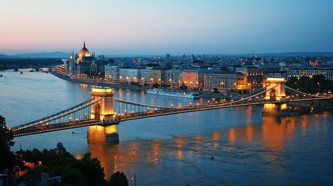 Dilema Budapest Jadi Pusat Pesta Murah Meriah Di Eropa