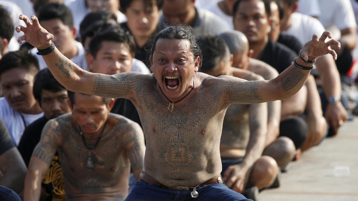 Berharap Kekuatan Suci dari Tato Sak Yant