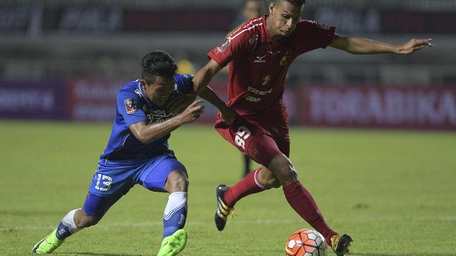 Irfan Bachdim mencetak gol indah pada menit ke-15 untuk membobol gawang Persib Bandung. Bali United pun unggul 1-0 di babak pertama.