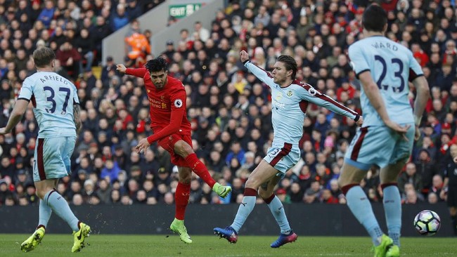 Sempat tertinggal satu gol, Liverpool berhasil mengalahkan Burnley 2-1 pada lanjutan Liga Primer di Anfield. Emre Can menjadi penentu kemenangan Liverpool.