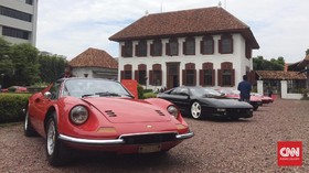 London Paling Instagramable Buat 'Supercar'