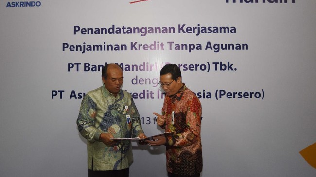 Budi Tjahjono diberhentikan dari jabatan Dirut Askrindo, usai ditetapkan jadi tersangka dugaan korupsi saat menjabat Dirut Jasindo oleh KPK.
