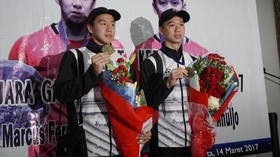 Kevin/Marcus Menang, Angga/Ricky Terjungkal