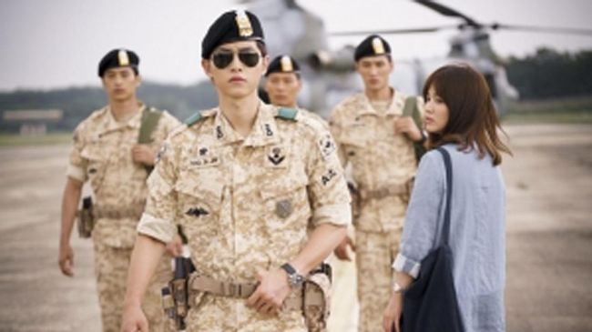 Setelah kabar pernikahan Song Joong Ki dan Song Hye Kyo tersiar, detil mengenai kisah percintaan mereka pun mulai terungkap. 