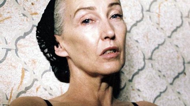 Mercy Brewer, 56 tahun, direkrut jadi model produk lingerie di Selandia Baru, Lonely Lingerie dan tampil memukau dalam jepretan fotografer Harry Were.