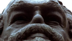 Patung Karl Marx di Jerman Picu Kontroversi