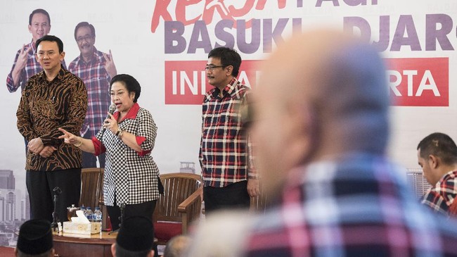Buktinya, aksi serupa yang juga pernah dilakukan pada Pilkada putaran pertama kemarin terbukti tidak efektif menurunkan elektabilitas mereka.