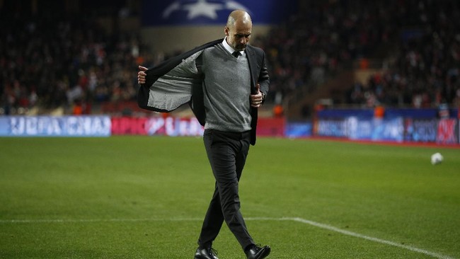 Tumbangnya Manchester City di kancah Liga Champions--serta peluang tipis menjuarai Liga Inggris membuat juru taktik asal Spanyol, Guardiola dipenuhi kritikan.