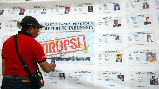 Ditjen Pajak yang bersusah payah mencari duit untuk membiayai APBN, tidak rela jika uang tersebut justru dijadikan bancakan proyek e-KTP.