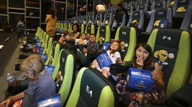 Dilema Mengajak Anak-anak Menonton di Bioskop Indonesia