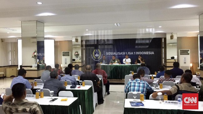 Presiden Persib Bandung, Glenn Sugita, resmi ditunjuk sebagai Komisaris Utama PT Liga Indonesia Baru selaku operator Liga 1 dan Liga 2.