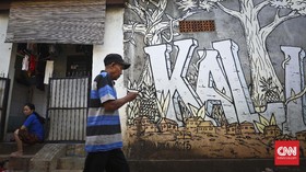 Penantian Relokasi: Menjejak Memori Hidup di Pinggir Kali