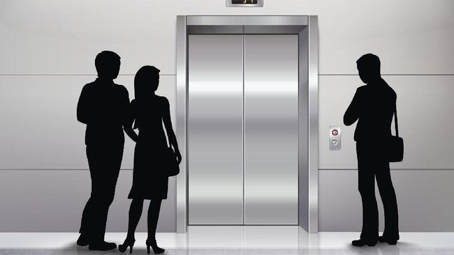 Lift dinilai menjadi salah satu tempat yang dapat digunakan untuk bermesraan secara kilat. Butuh taktik yang jitu pula untuk melakukannya.