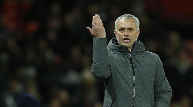 Jose Mourinho menganggap Burnley sudah masuk jajaran papan atas Liga Primer Inggris yang bisa menembus kompetisi Eropa musim depan.