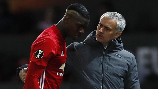 Jelang partai penentuan semifinal Liga Europa, Manchester United terguncang bocornya investigasi FIFA atas dana transfer Paul Pogba.